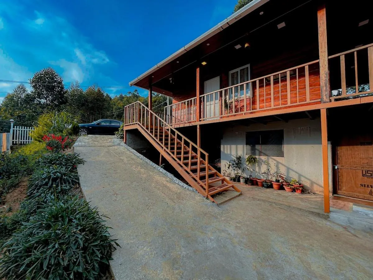 Kanav Living Wooden Villa In Kanthalloor India