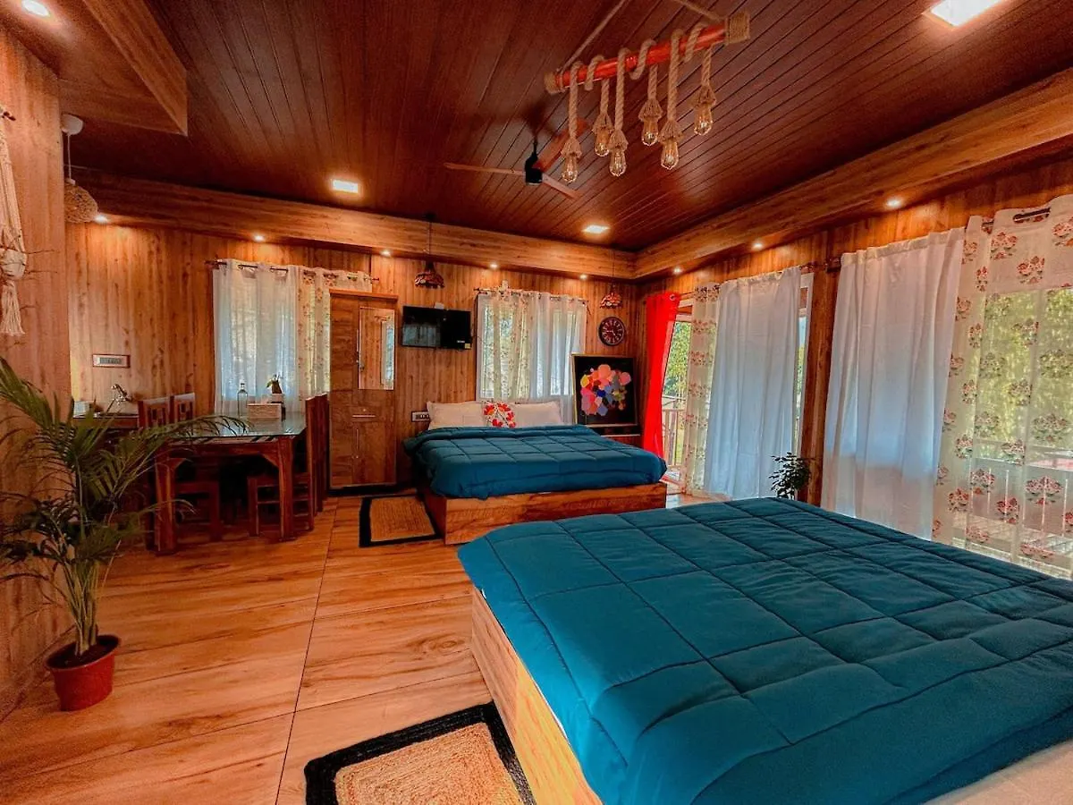 Kanav Living Wooden Villa In Kanthalloor 0*,  India