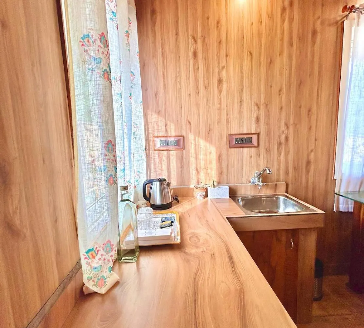 Kanav Living Wooden Villa In Kanthalloor